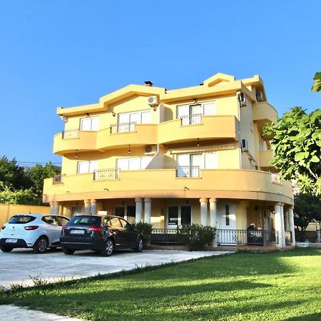 Apartments Cejovic บาร์ ภายนอก รูปภาพ