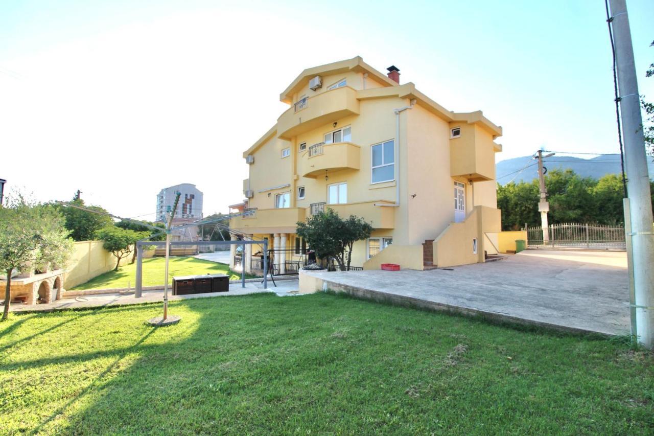 Apartments Cejovic บาร์ ภายนอก รูปภาพ