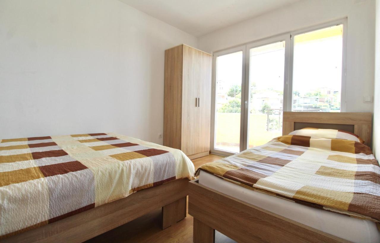 Apartments Cejovic บาร์ ภายนอก รูปภาพ