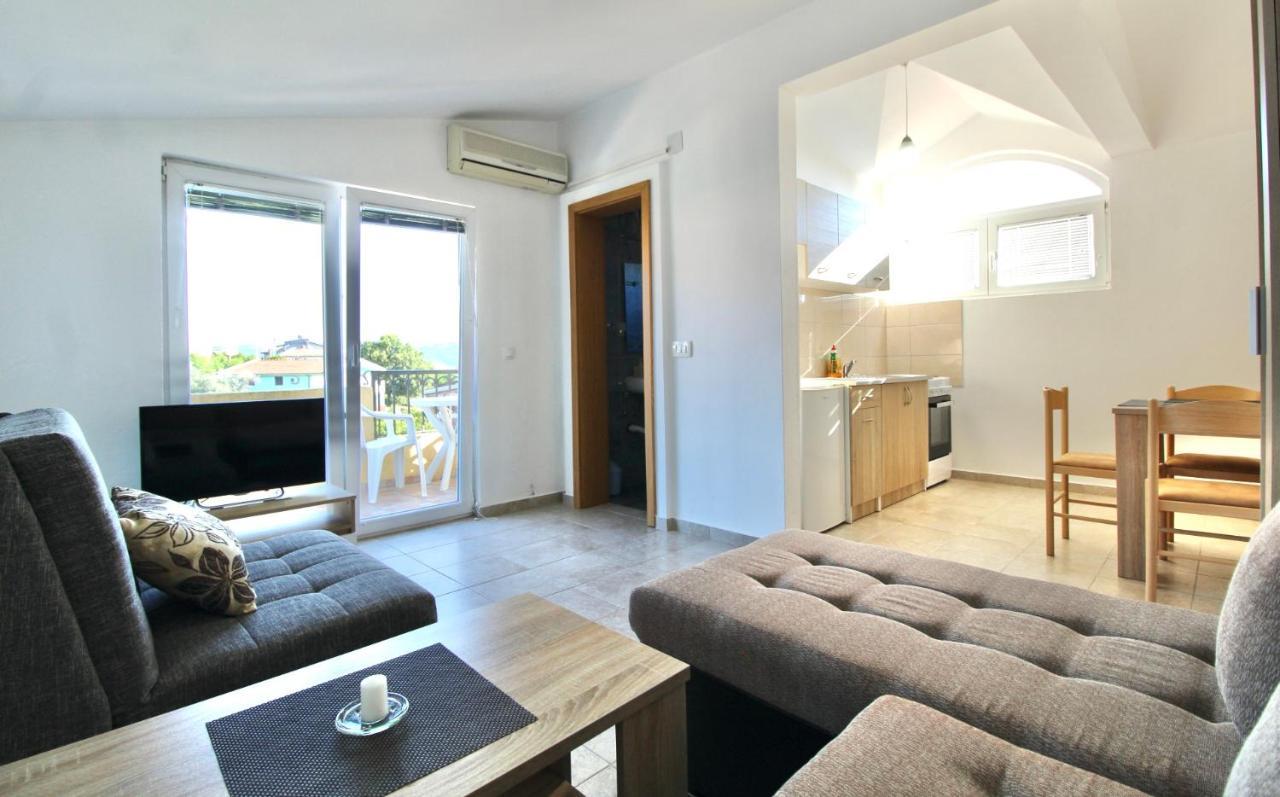 Apartments Cejovic บาร์ ภายนอก รูปภาพ