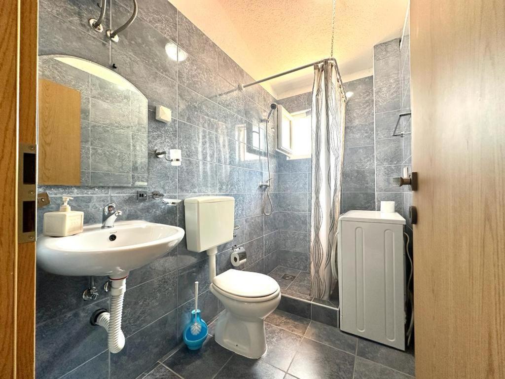 Apartments Cejovic บาร์ ห้อง รูปภาพ